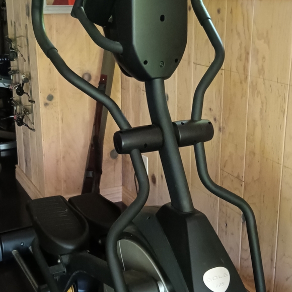 Elliptical Exercise Machine - Picture 5 of 5